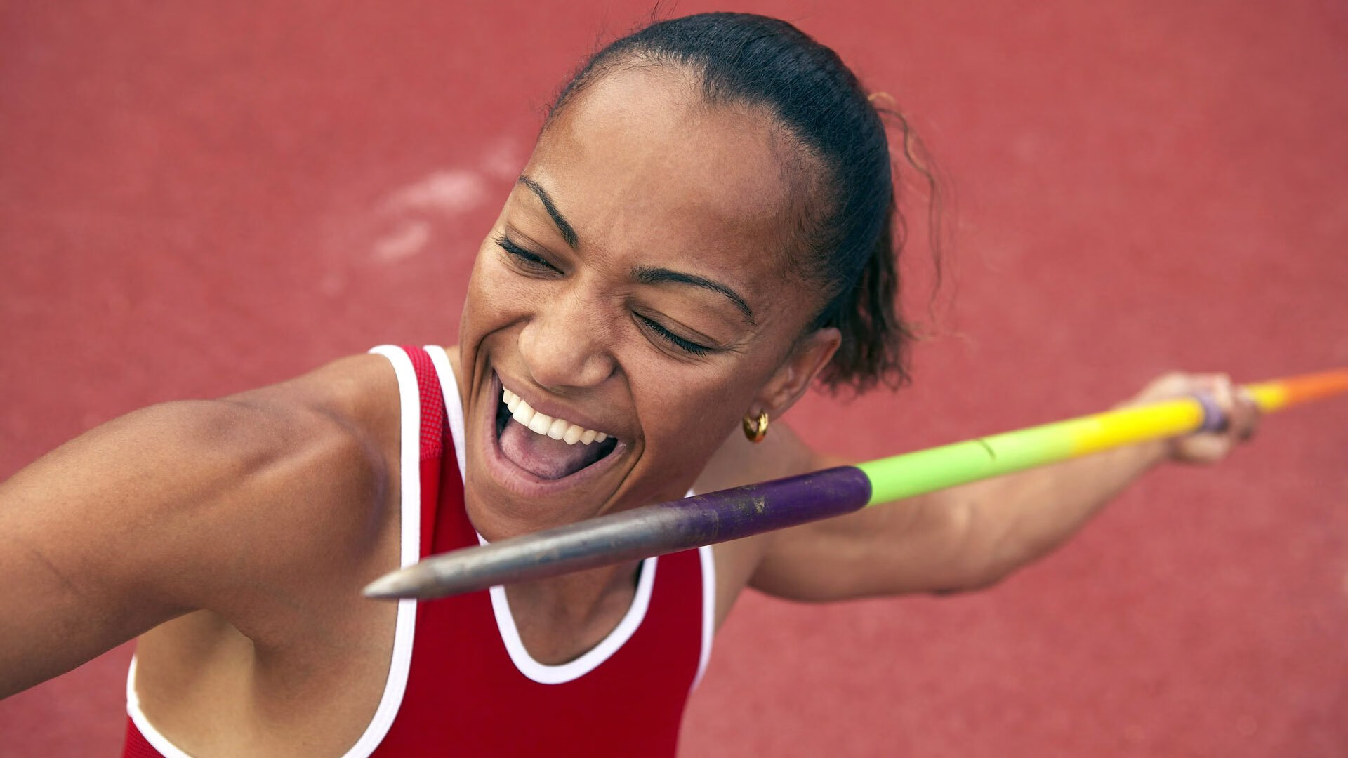 开云体育官网-比赛中场：车手的奇迹逆转故事，职业赛车手视频