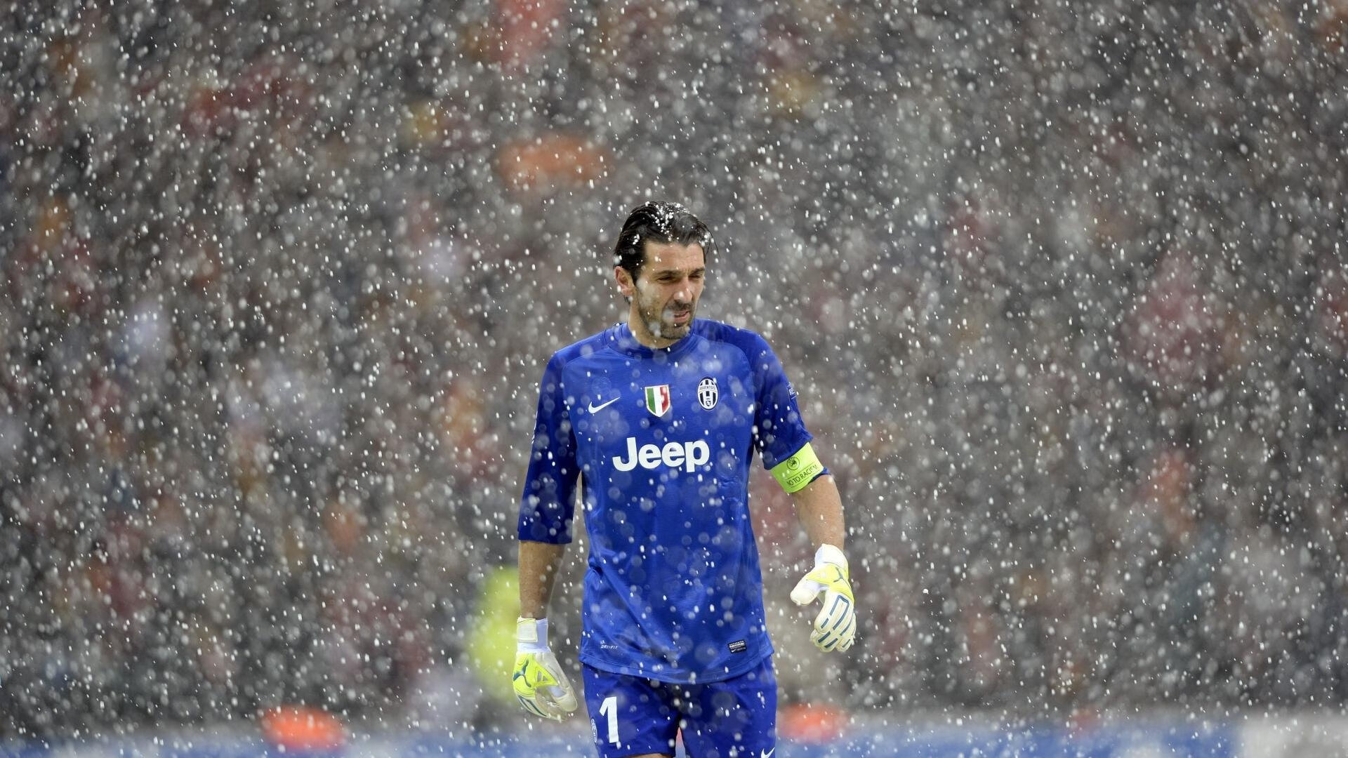 开云中国官网-英超“梦之队”逐渐成型，豪门竞争进入白热化，梦之队x球员排名